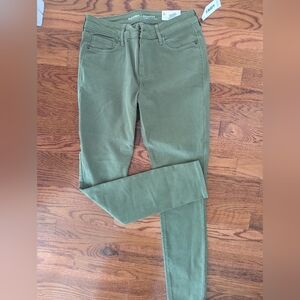 Women's skinny jeggings